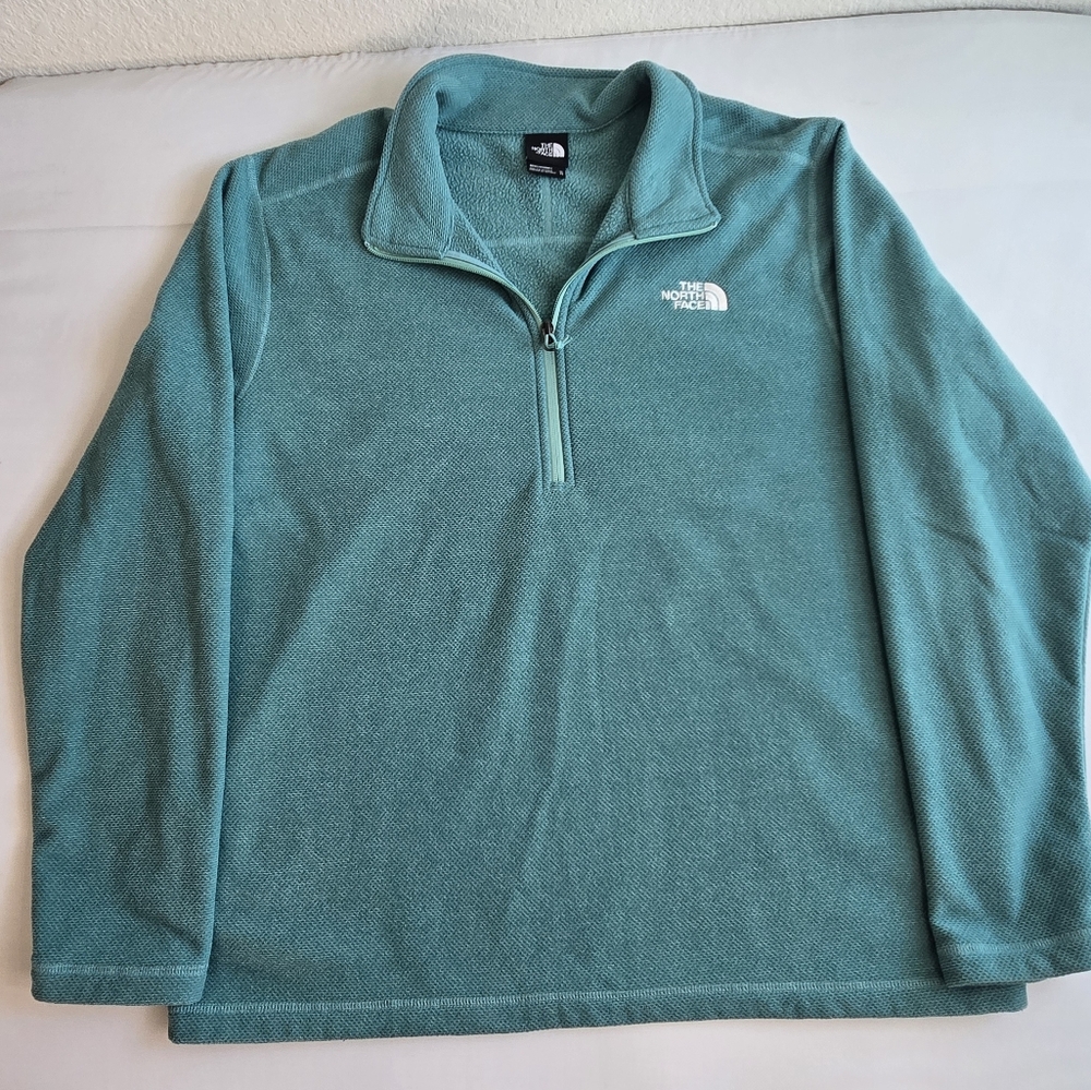 The North Face Men's Zip-Up Sweater in Teal